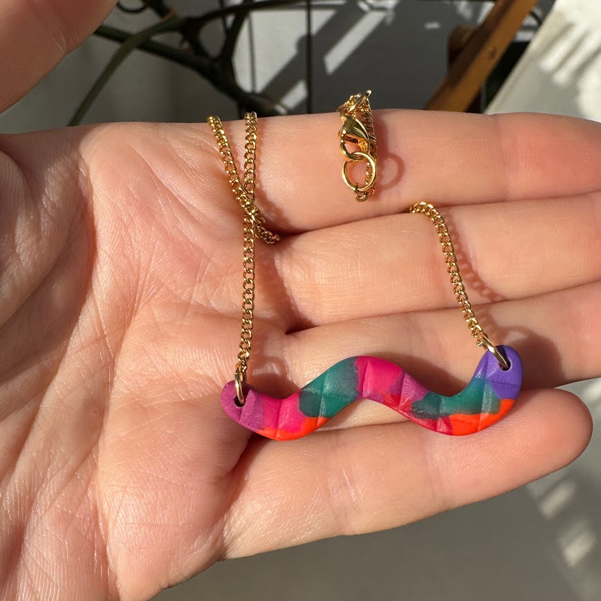 Collar Moustache